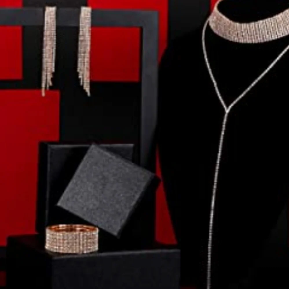 Gorgeous Night Club Jewelry Set NWT - Picture 4 of 4